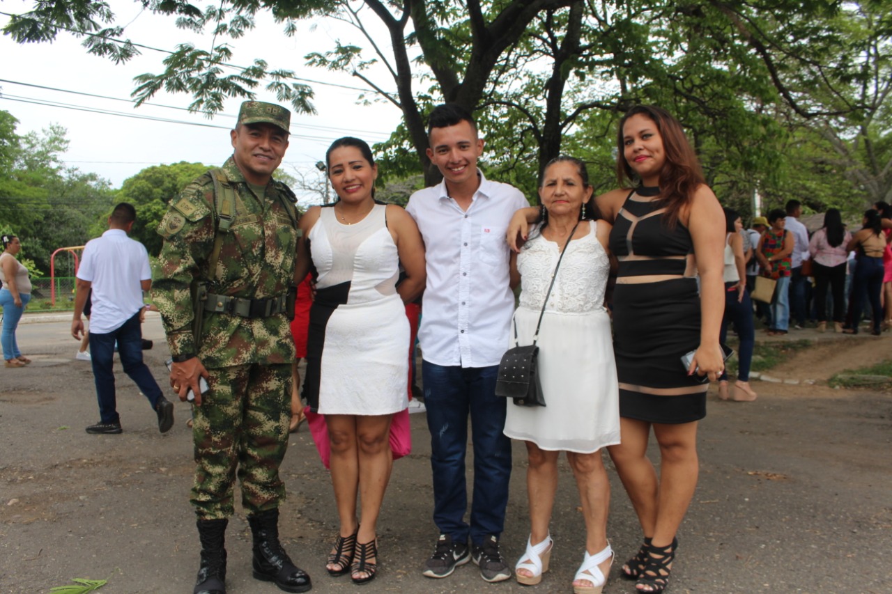 Teniente Coronel Edwin Becerra, Maribel Castro, Andrés Castro, Clementina Sánchez y Tatiana Cardozo.